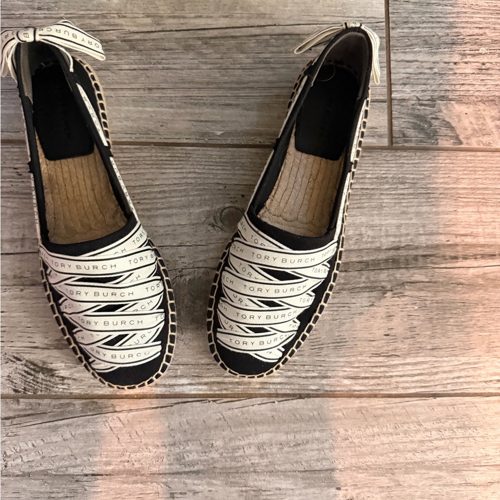 Tory Burch Logo Ribbon Espadrilles – Black & Cream – Size 8.5